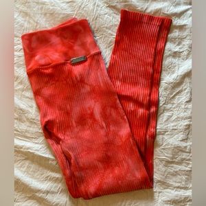 Bombshell tie die seamless leggings